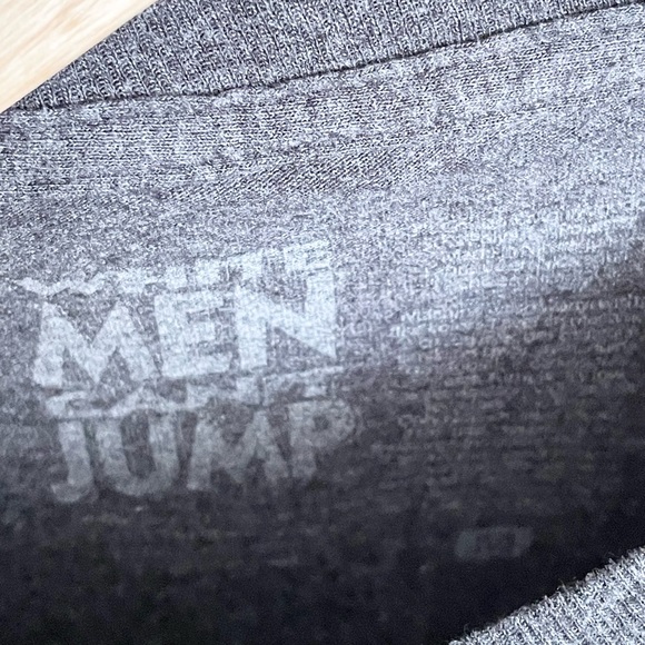 White Men Can’t Jump Graphic Gray T Shirt Adult size Medium - Picture 4 of 4